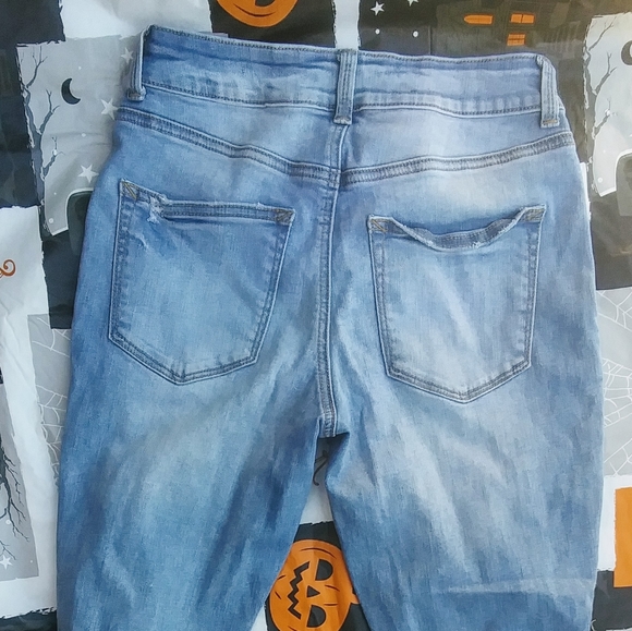 Jeans - Picture 2 of 3